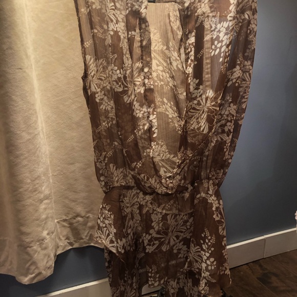 Ladies size small sheer shirt/cover - Picture 2 of 2